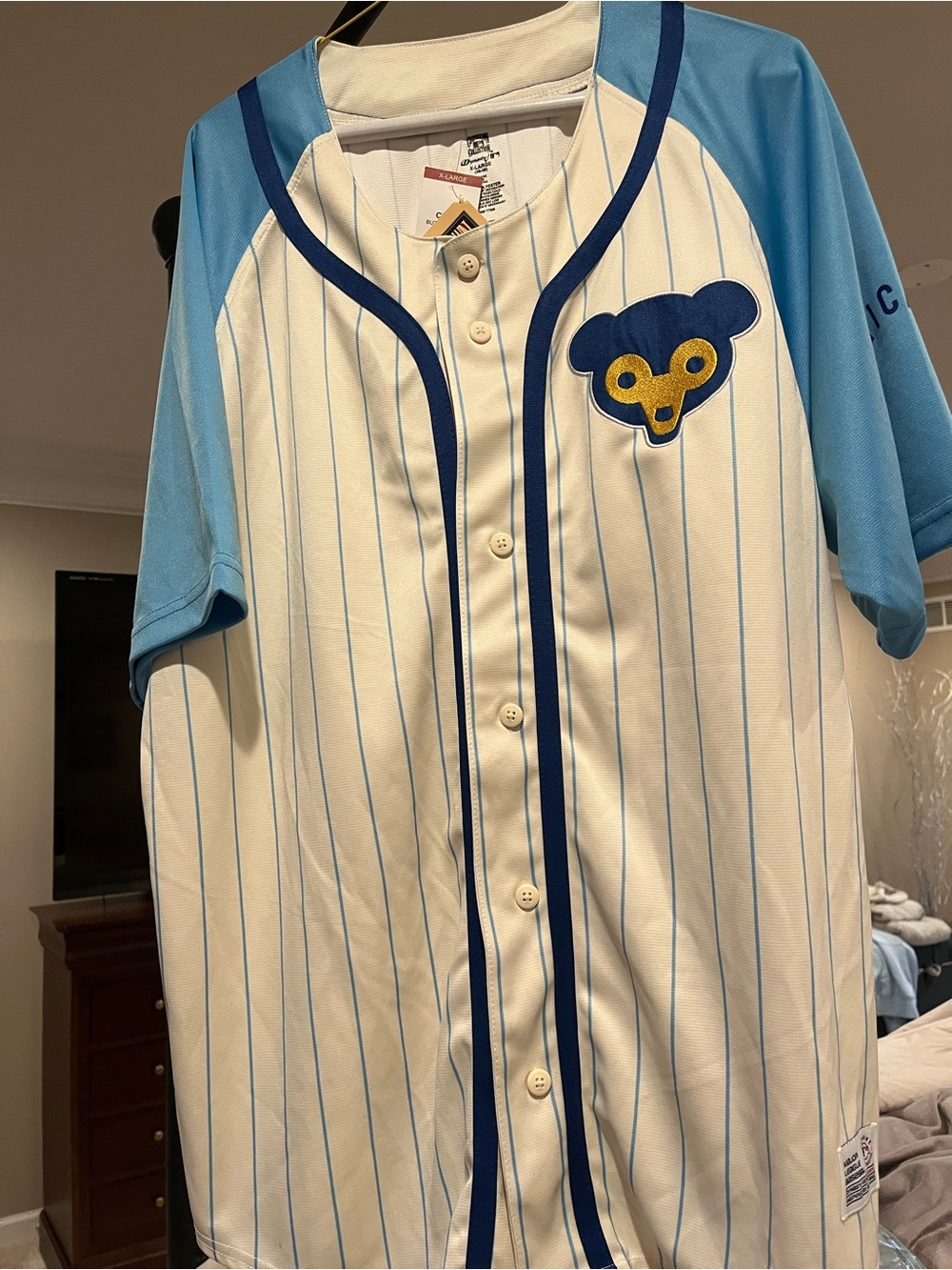 Men’s Chicago Cubs Pinstripe Baseball Jersey - NWT
